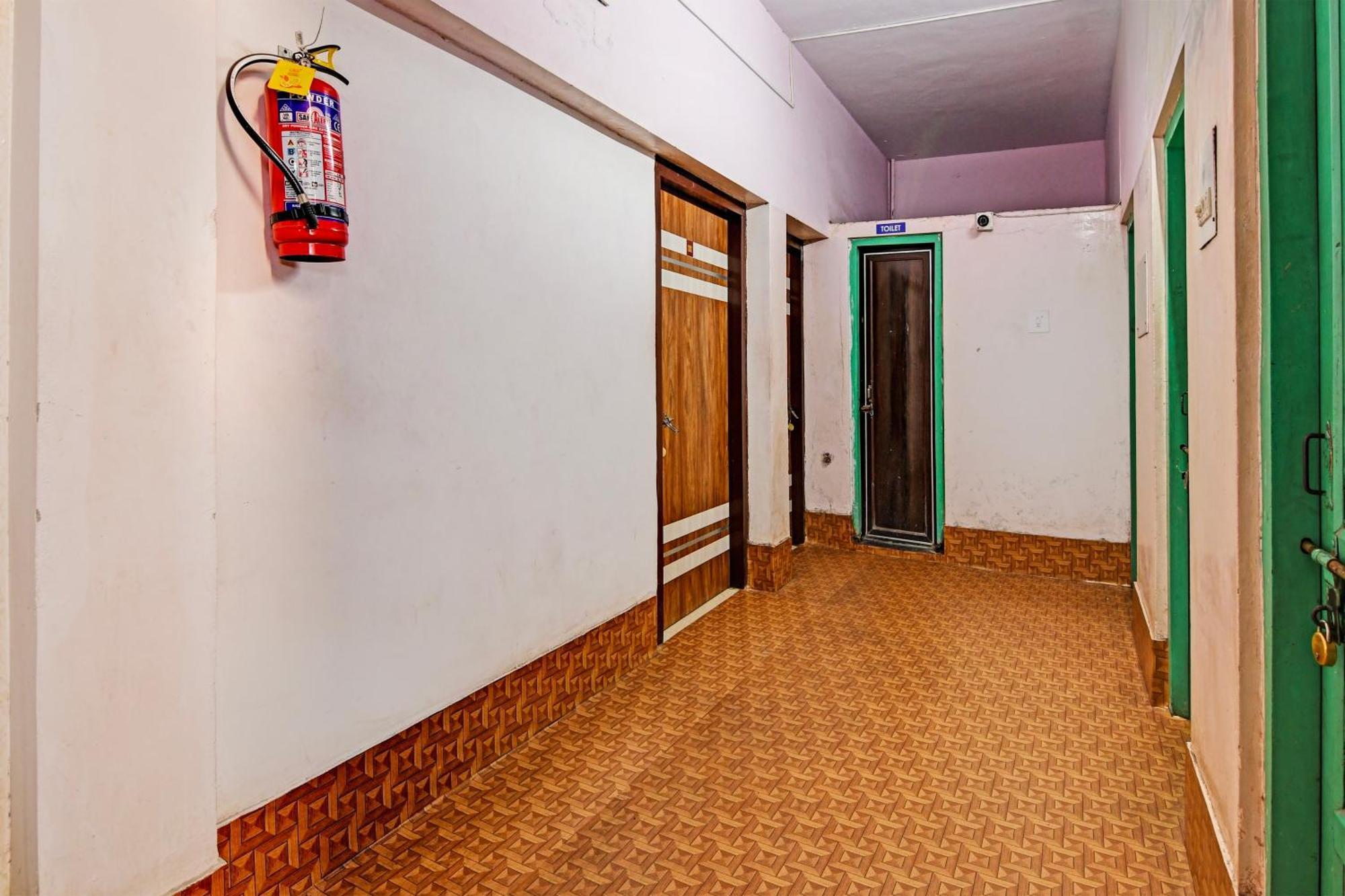 Hotel O Mahalaxmi Lodge Urāli المظهر الخارجي الصورة